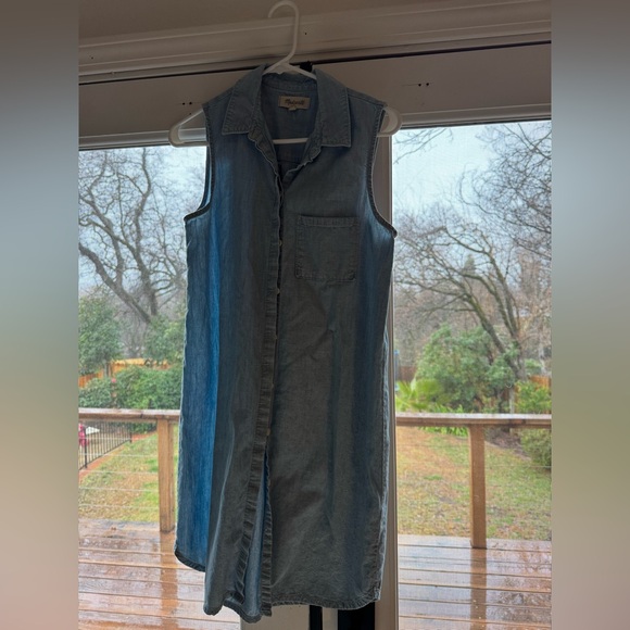 Madewell denim sleeveless dress - Picture 2 of 3